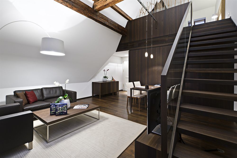 Tauroa Steirerschloessl Hotel Zeltweg Buitenkant foto