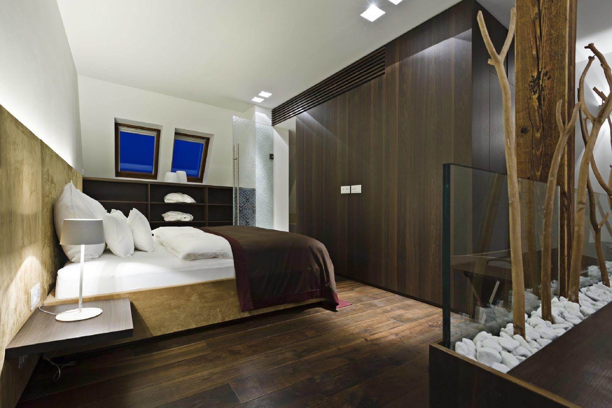 Tauroa Steirerschloessl Hotel Zeltweg Buitenkant foto